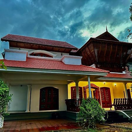 Dream Palace Alappuzha Экстерьер фото