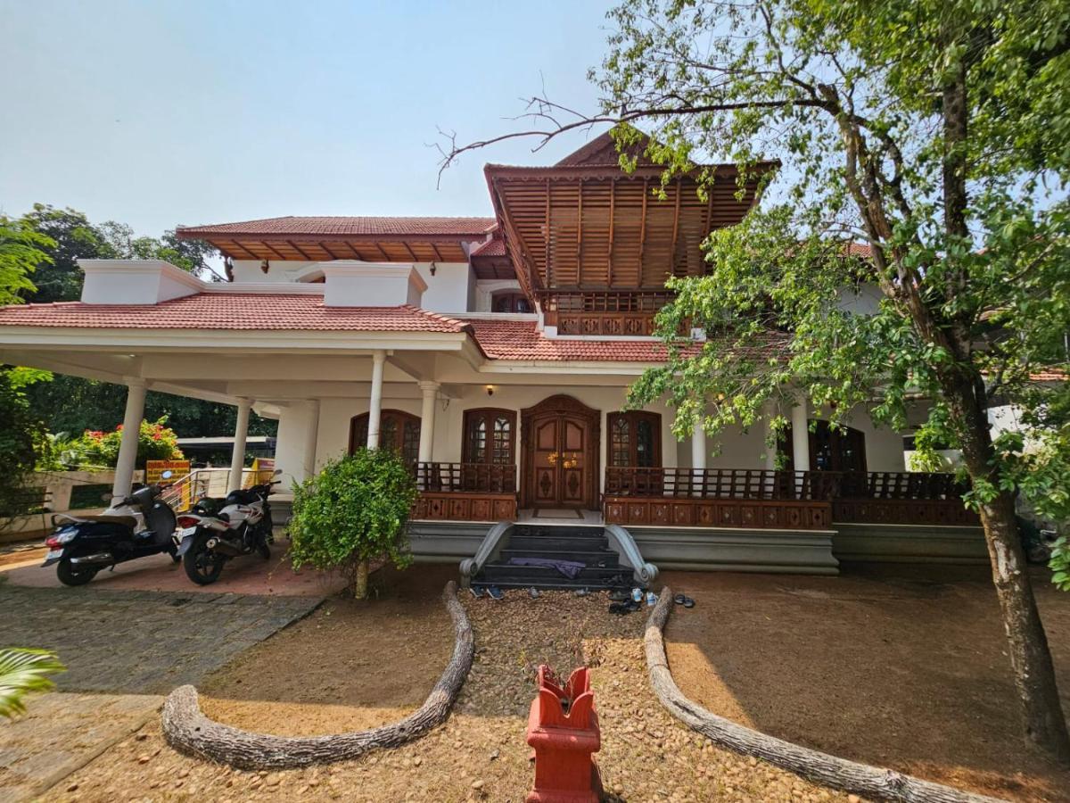 Dream Palace Alappuzha Экстерьер фото