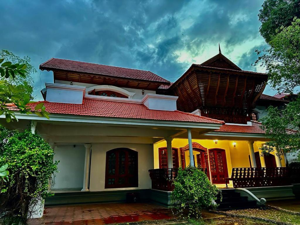 Dream Palace Alappuzha Экстерьер фото