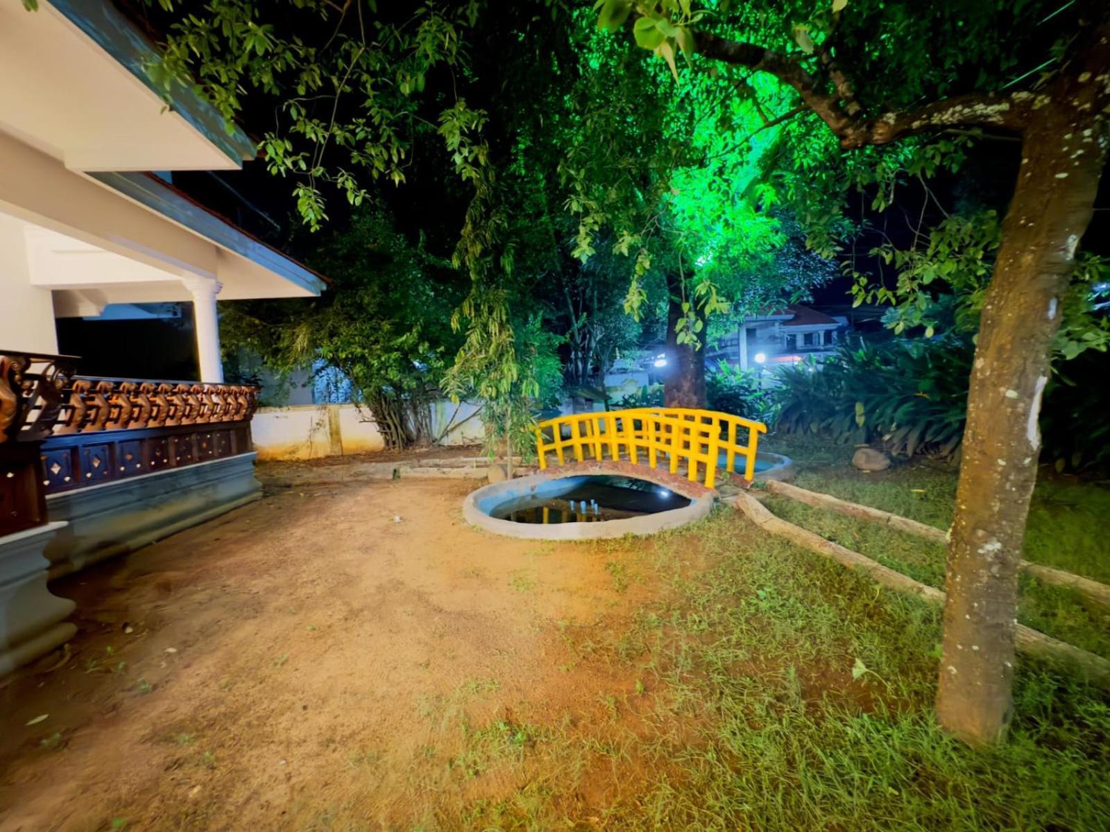 Dream Palace Alappuzha Экстерьер фото