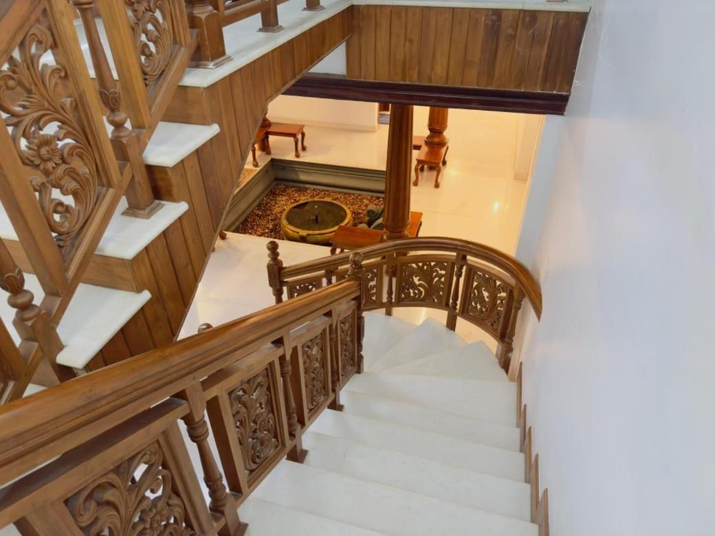 Dream Palace Alappuzha Экстерьер фото